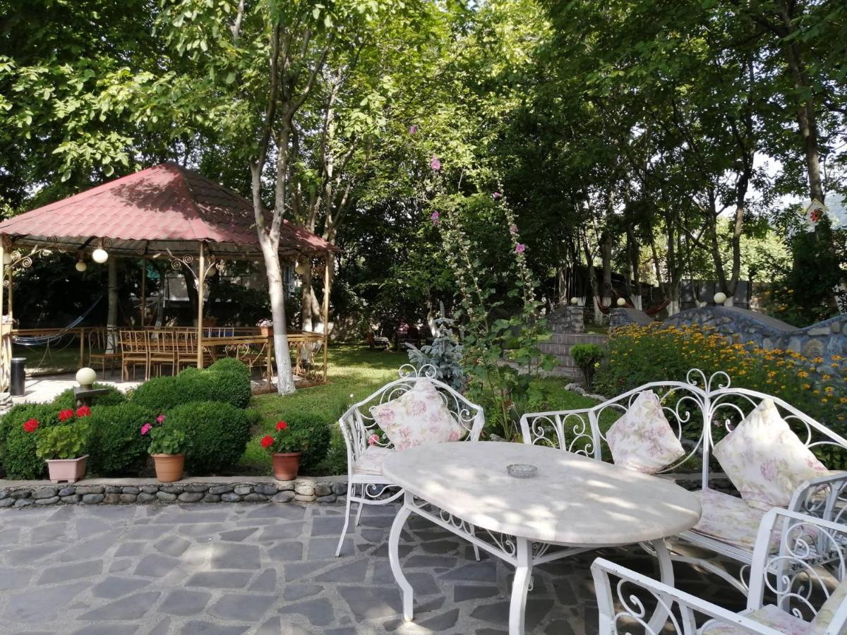 Family Hotel Lago & Wine Cellar Lagodekhi Exterior photo