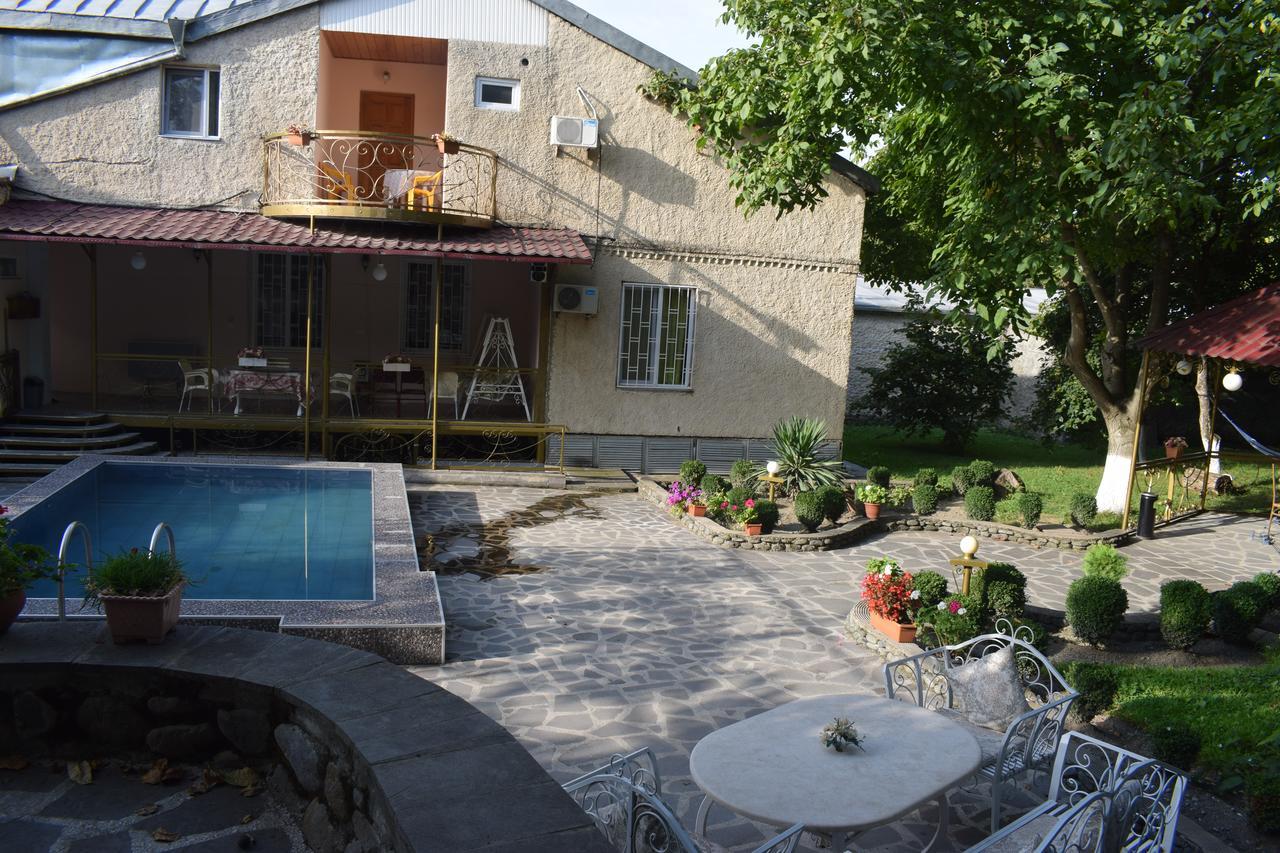 Family Hotel Lago & Wine Cellar Lagodekhi Exterior photo
